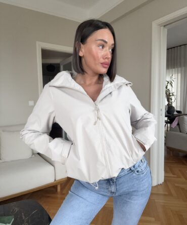 Jacket με κουκούλα
