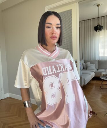 Μπλούζα με ιδιαίτερο τύπωμα